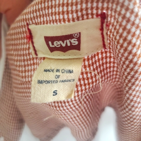 BOGO Levi's Button Down Western Classic Fit Top Size Small - Picture 5 of 5